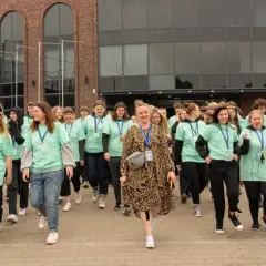 Szkoła w Chmurze: Obowiązkowe lekcje to mit? Co musisz zdać!