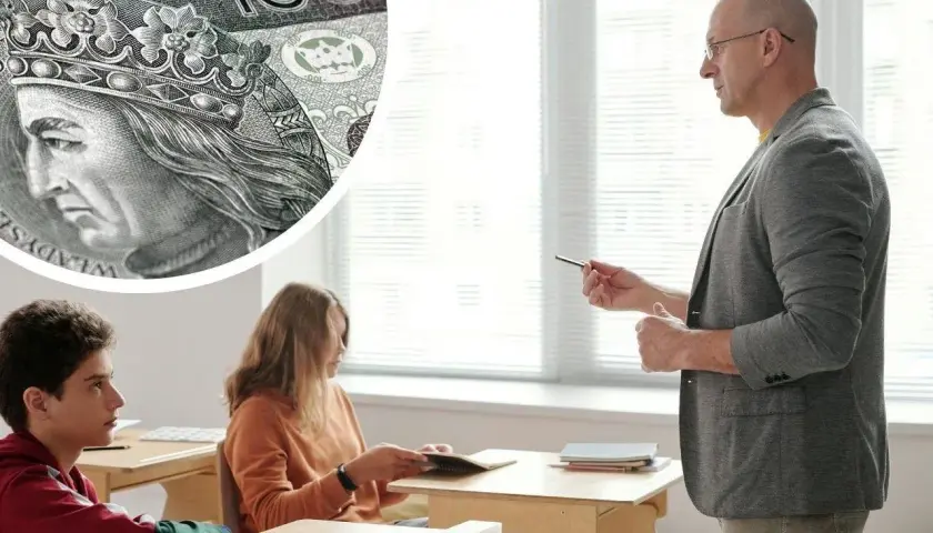 Ile zarabia pedagog szkolny? Pensja, dodatki, awans dane 2026