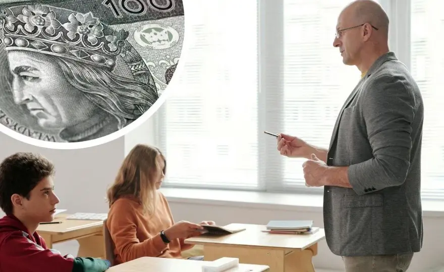 Ile zarabia pedagog szkolny? Pensja, dodatki, awans dane 2026